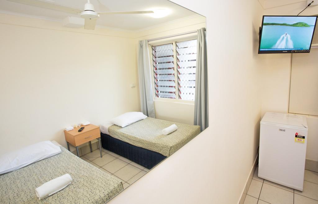 Hiway Inn Motel Дарвин Экстерьер фото